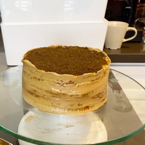 Layer the Hojicha butter cream and ganache