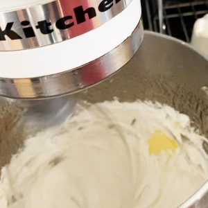 Italian meringue with butter