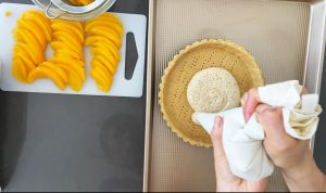 Filling tart shell with almond cream