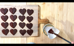 Fill paper piping bag with chocolate