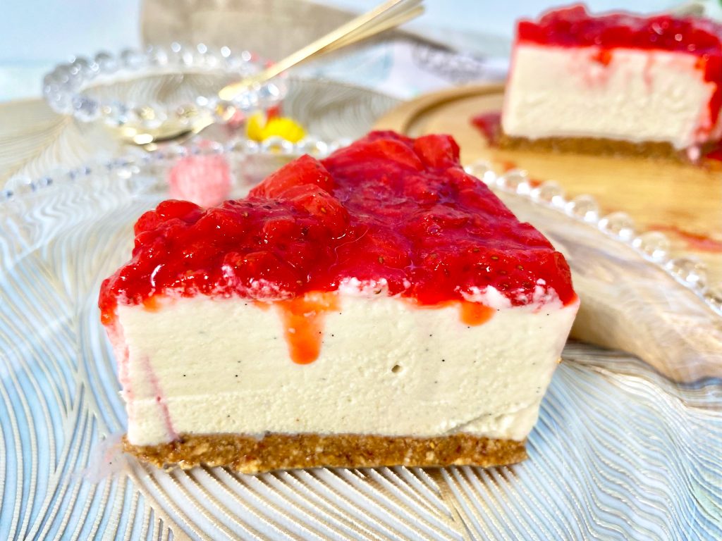 Vegan gluten-free strawberry cheesecake Vegan gluten-free strawberry cheesecake
